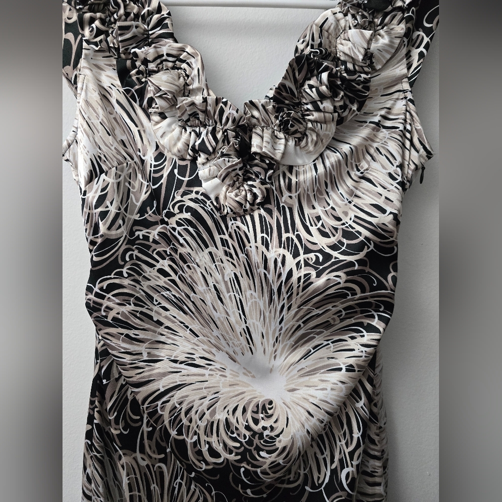 Maggie London cap sleeve ruffle v-neck cocktail dress black tan white ab… - Picture 2 of 15